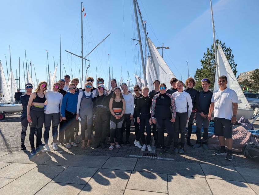 Teamfoto nach der WM-Qualifikation – YES 2026 Kiel
